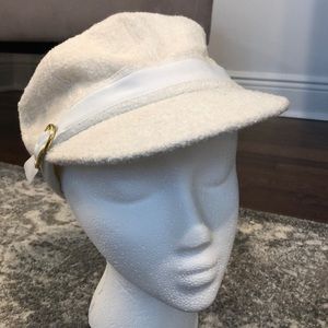 Wool blend winter white hat